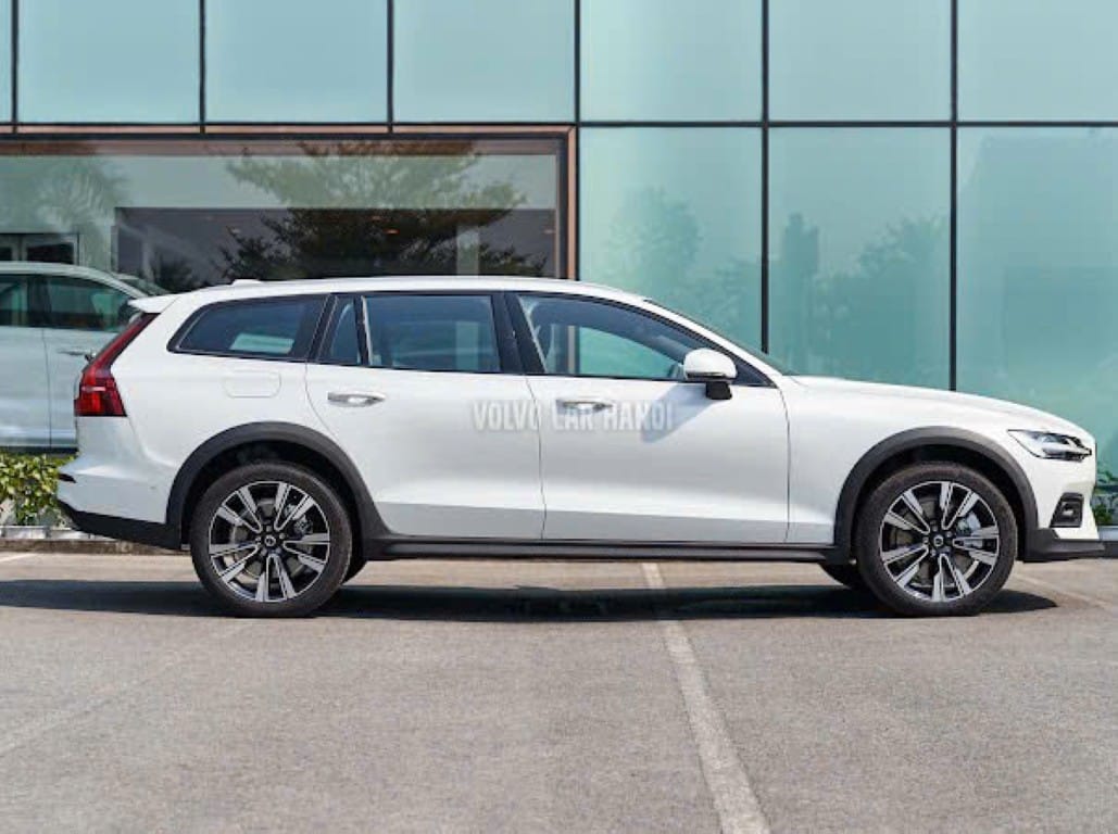 Ngoại hình đẹp theo phòng cách đặc biệt của Volvo V60.