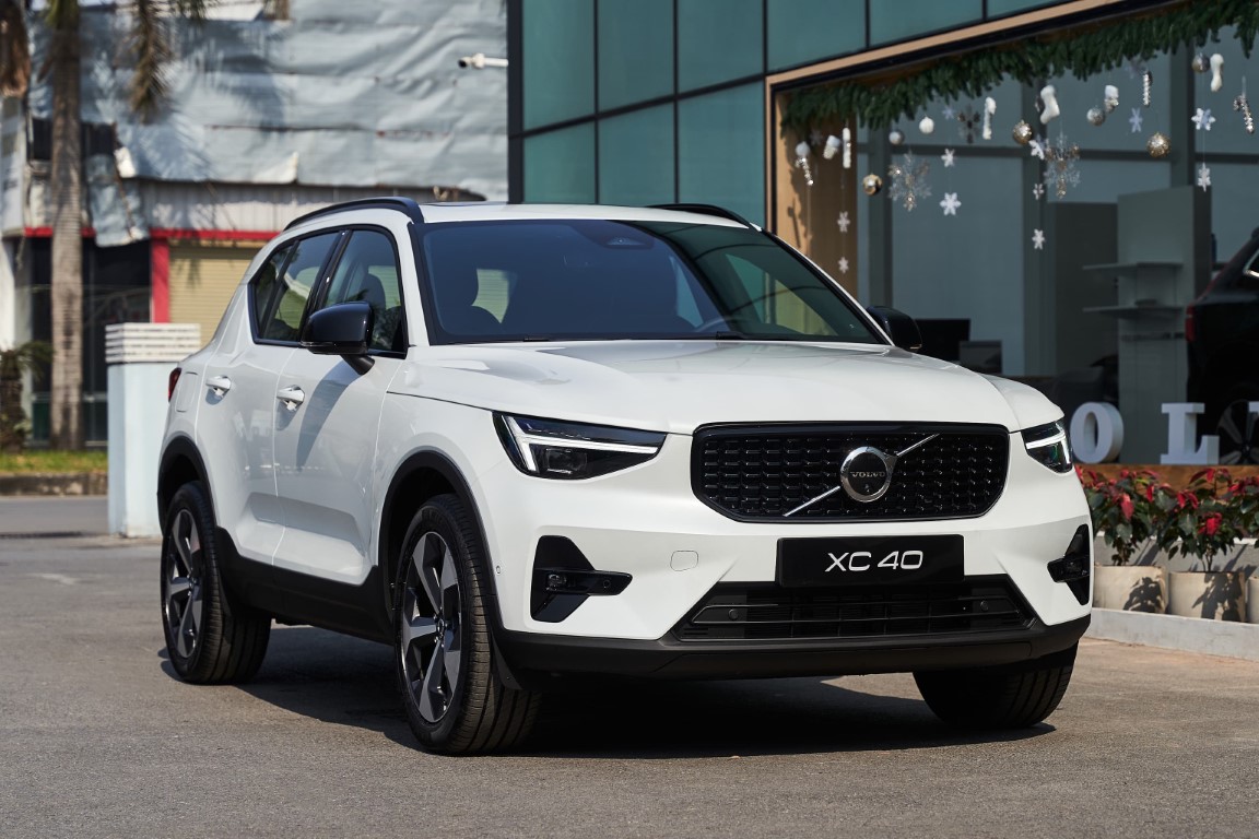 Volvo Xc40 Ultra 2026 màu Trắng Crystal White Pearl.