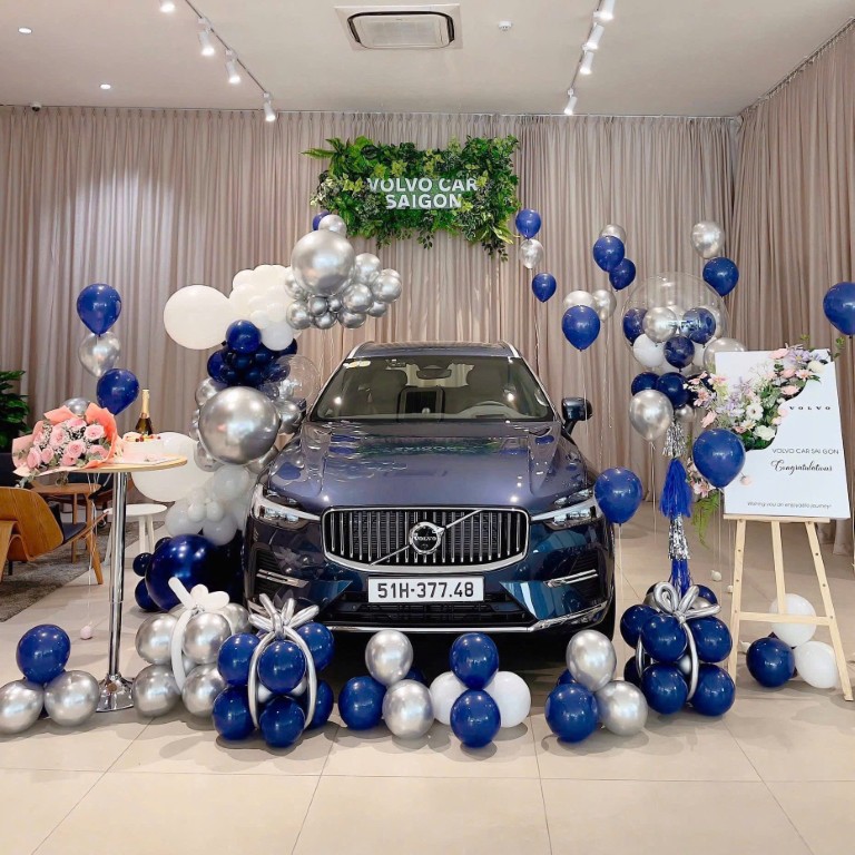 Lễ bàn giao xe tại Showroom Volvo Sài Gòn.