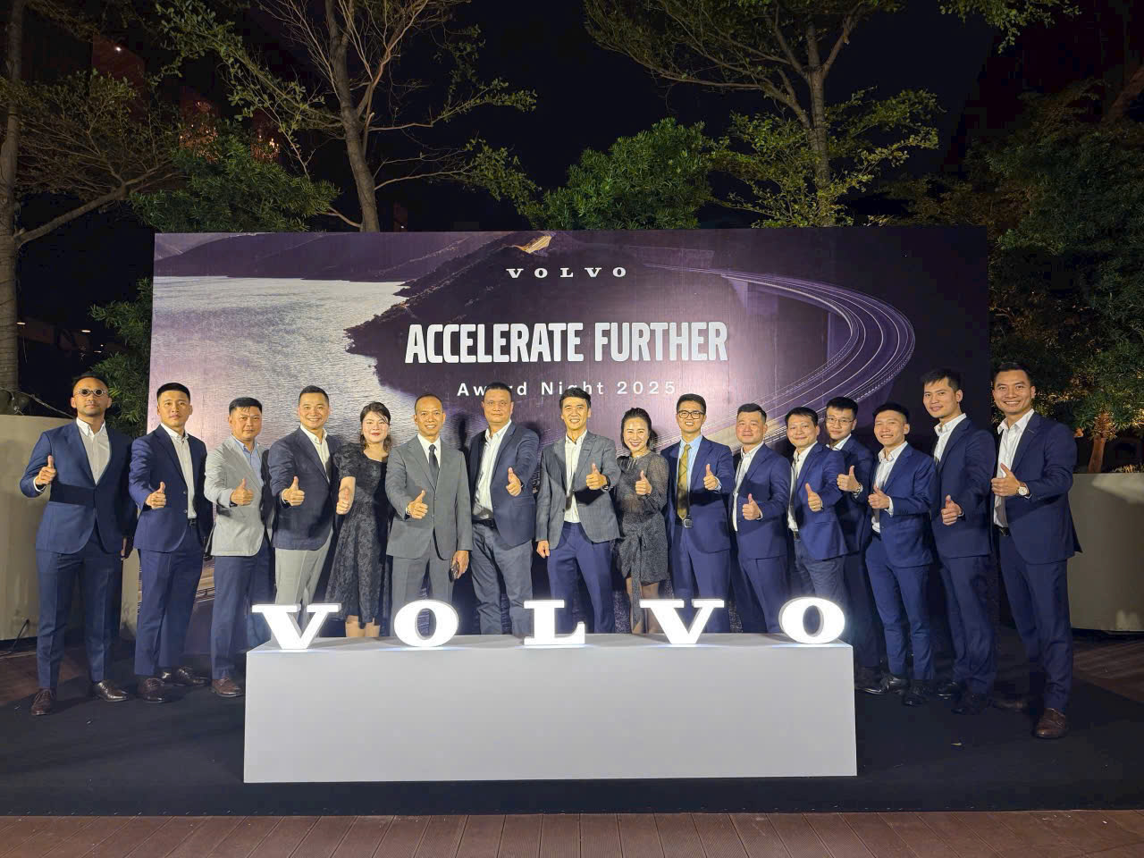 Họp mặt tổng kết Volvo Việt Nam