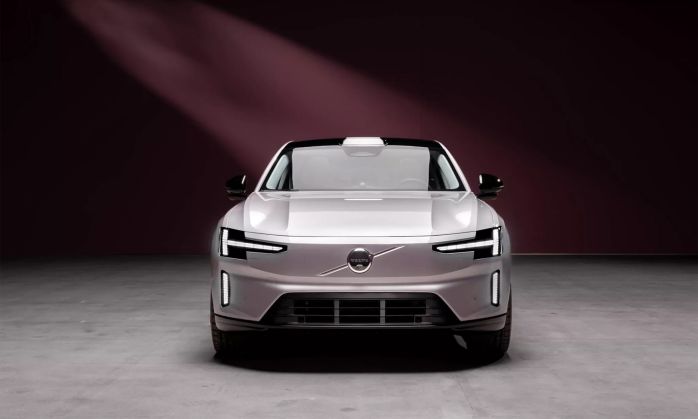 Volvo ES90 2026 điện hóa hướng tới tương lai.