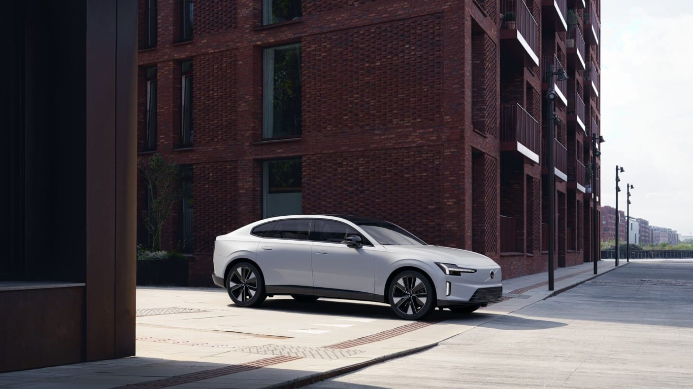 Volvo Es90 Màu Trắng.