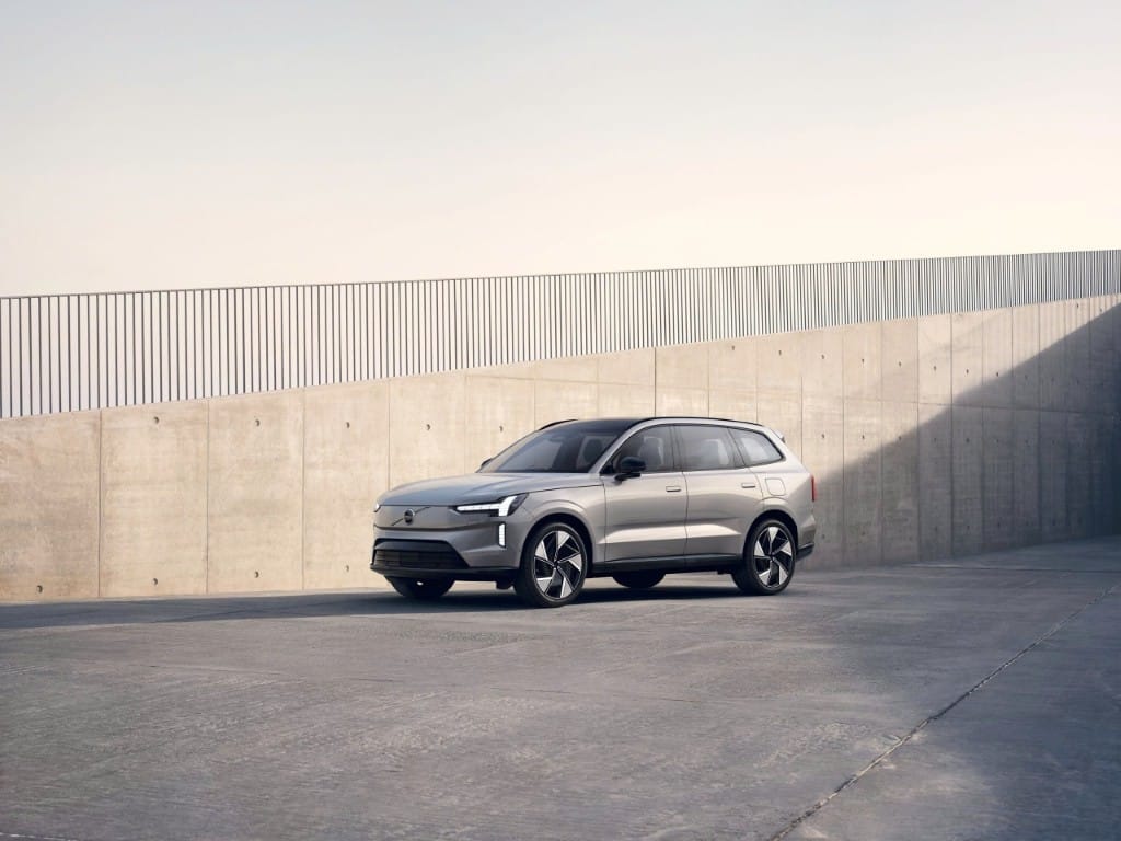 Volvo Ex90 2026 chiếc SUV thuần điện 7 chỗ.