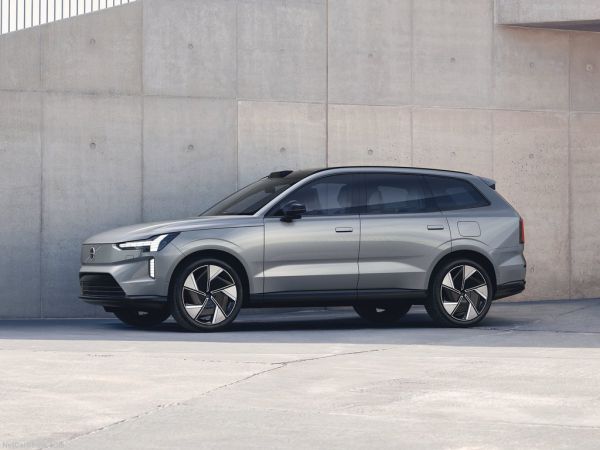 Đánh giá Volvo EX90 2026: Chiếc SUV Thuần Điện