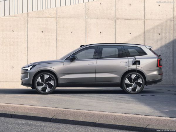 Volvo Ex90 2026 có thiết kế vô cùng nổi bật.