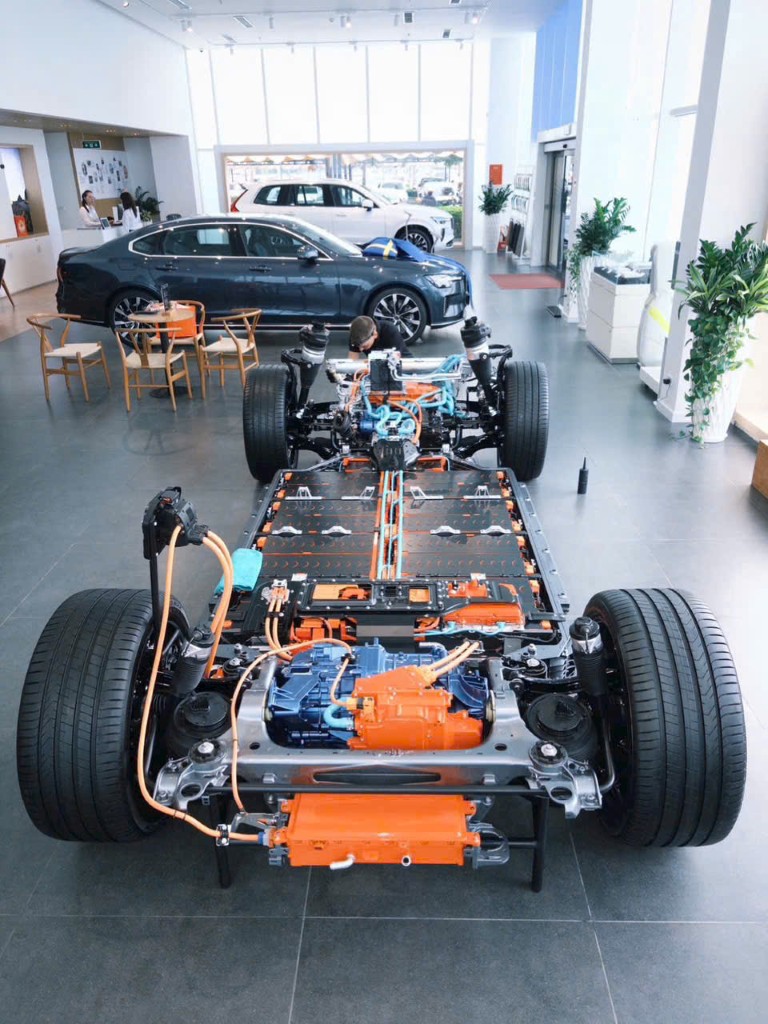 Các công nghệ an toàn trên khung gầm xe điện SPA2 xe Volvo
